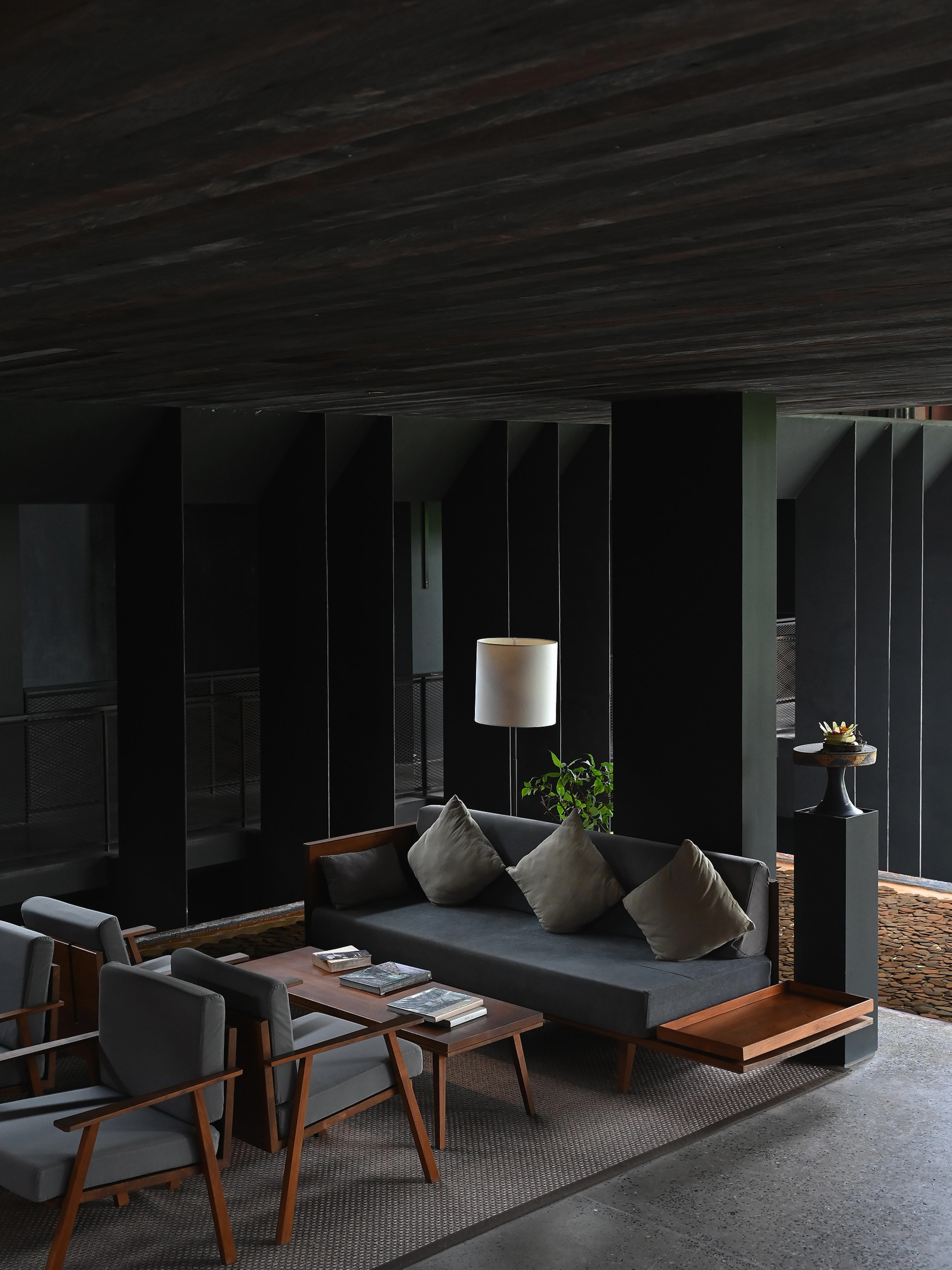 ThePunchCommunity_Featured_TitikDua10