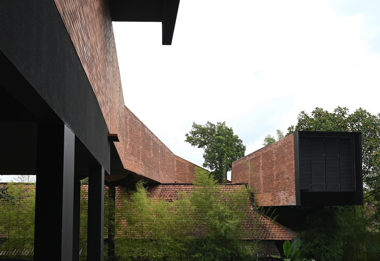 ThePunchCommunity_Featured_TitikDua114