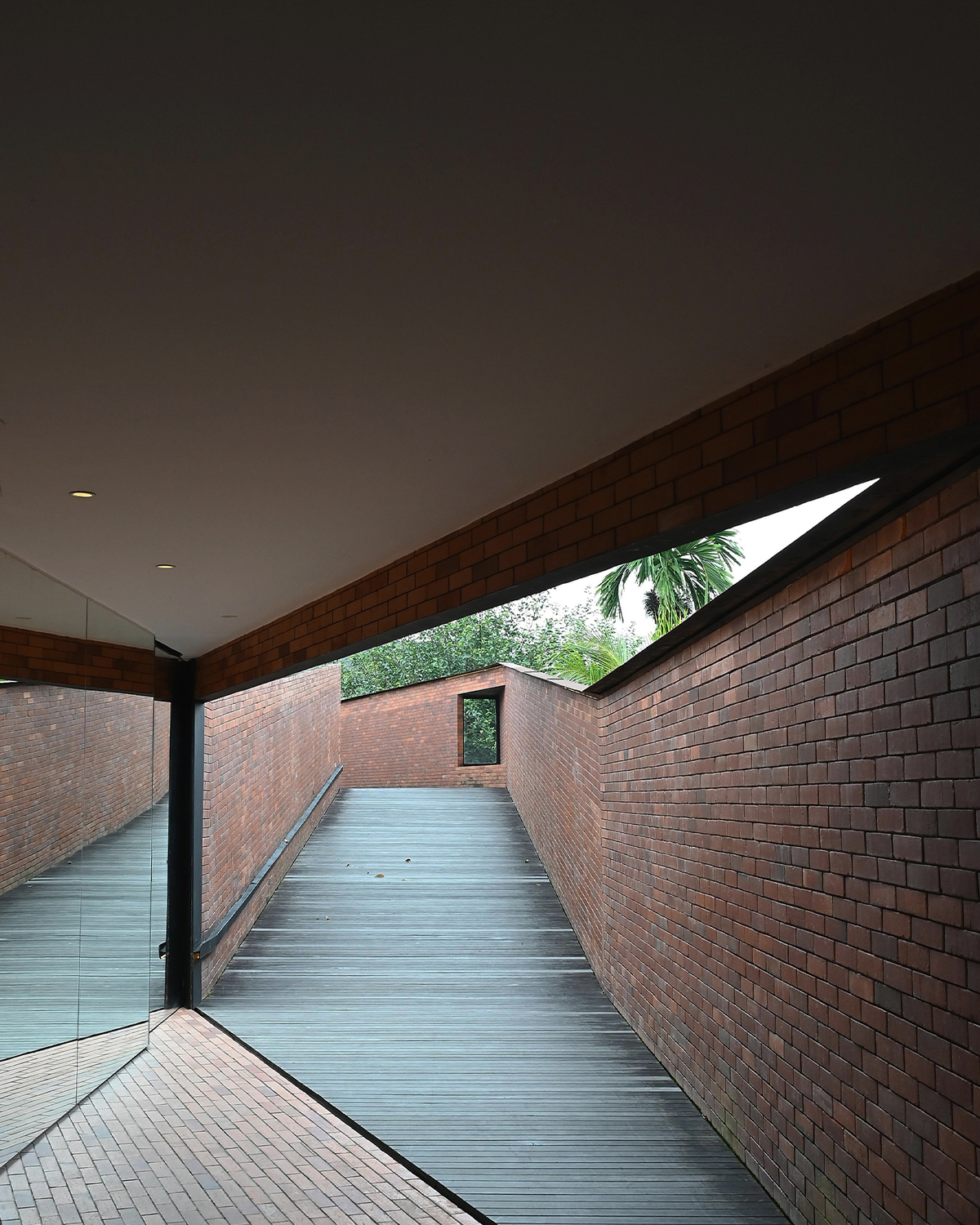 ThePunchCommunity_TitikDua